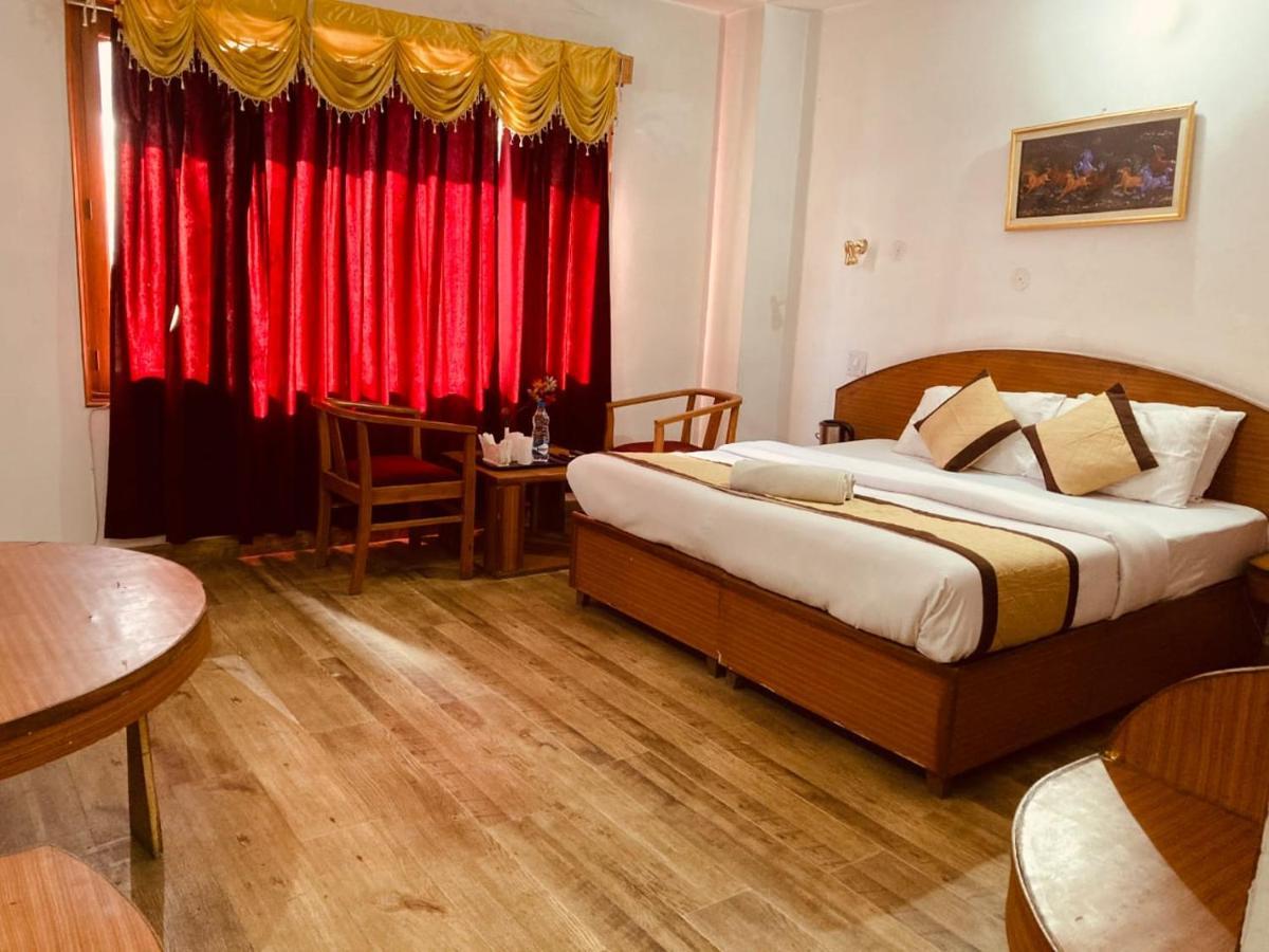 "Tara Homes" With Open Rooftop Terrace Shimla Luaran gambar