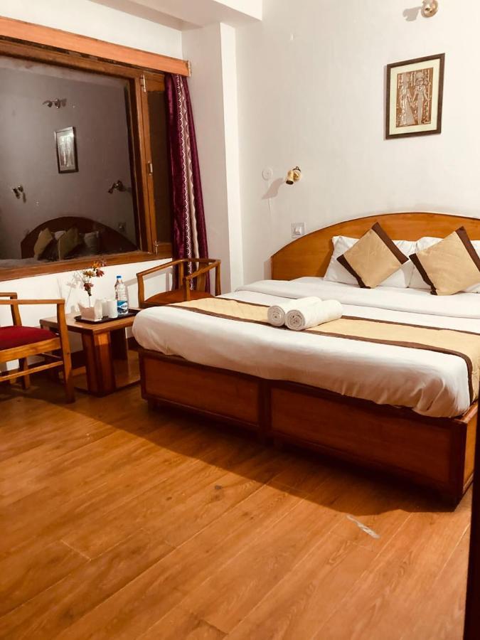 "Tara Homes" With Open Rooftop Terrace Shimla Luaran gambar
