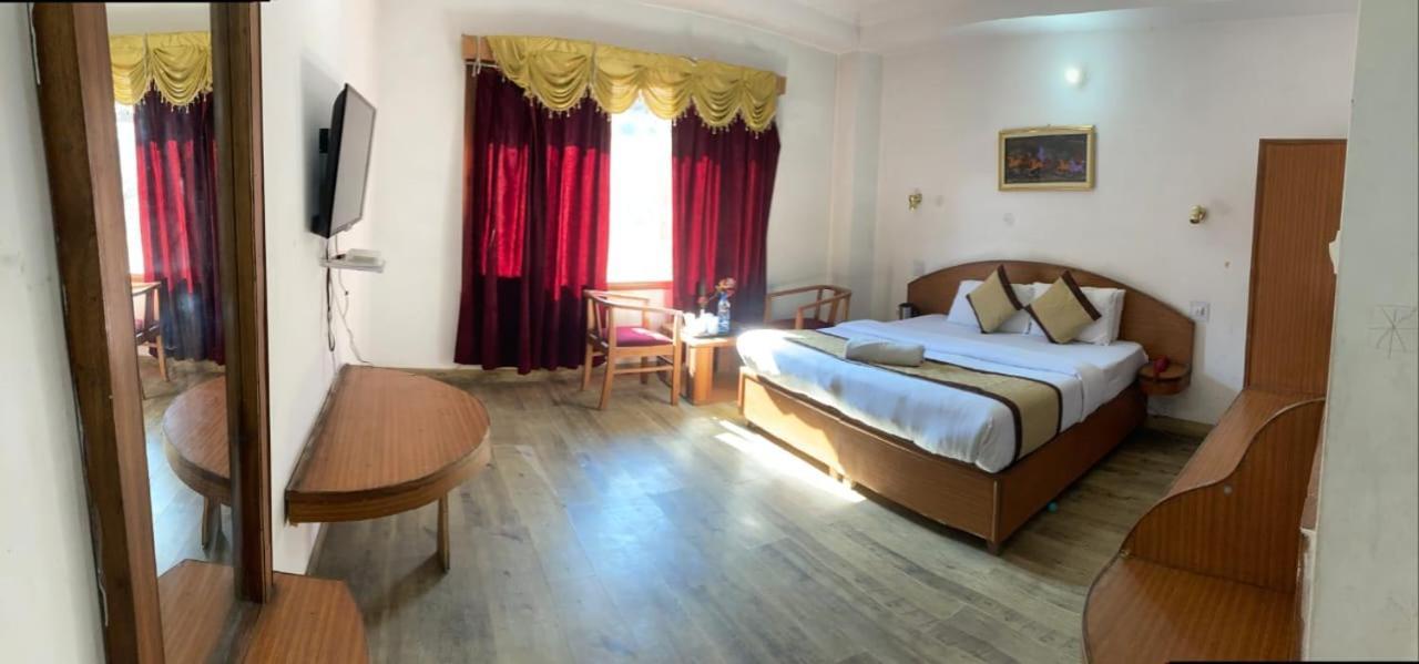 "Tara Homes" With Open Rooftop Terrace Shimla Luaran gambar